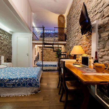 Via Mazzini - Francamaria Rooms Vernazza Exterior foto