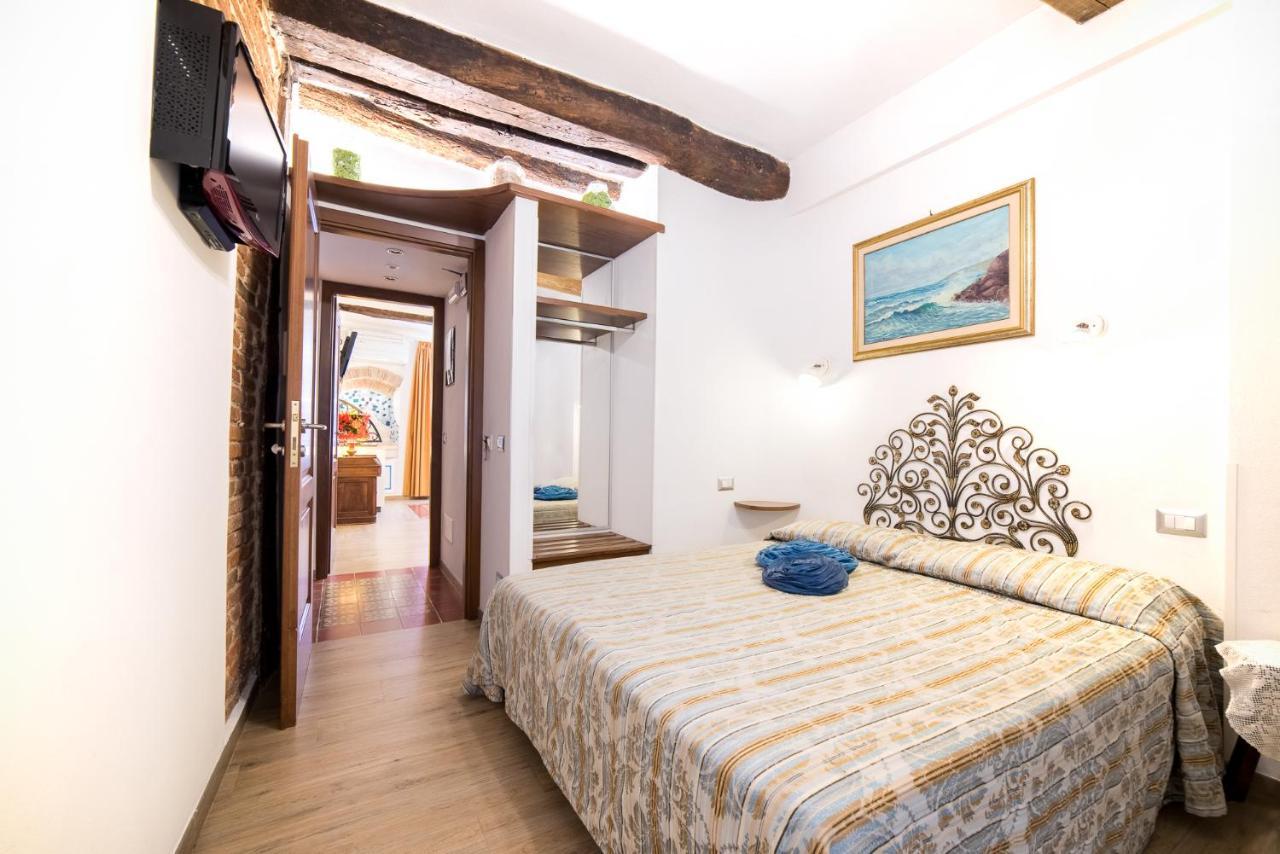 Via Mazzini - Francamaria Rooms Vernazza Exterior foto
