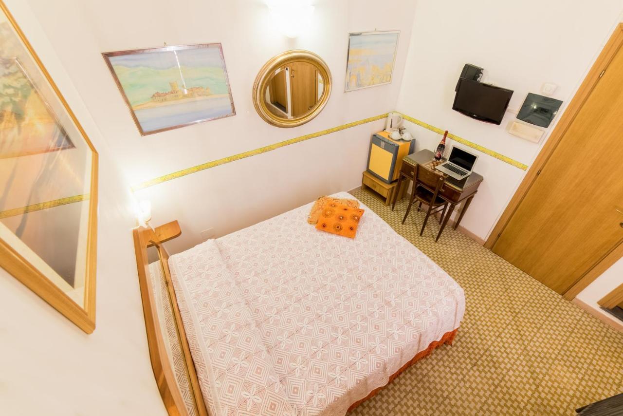 Via Mazzini - Francamaria Rooms Vernazza Exterior foto
