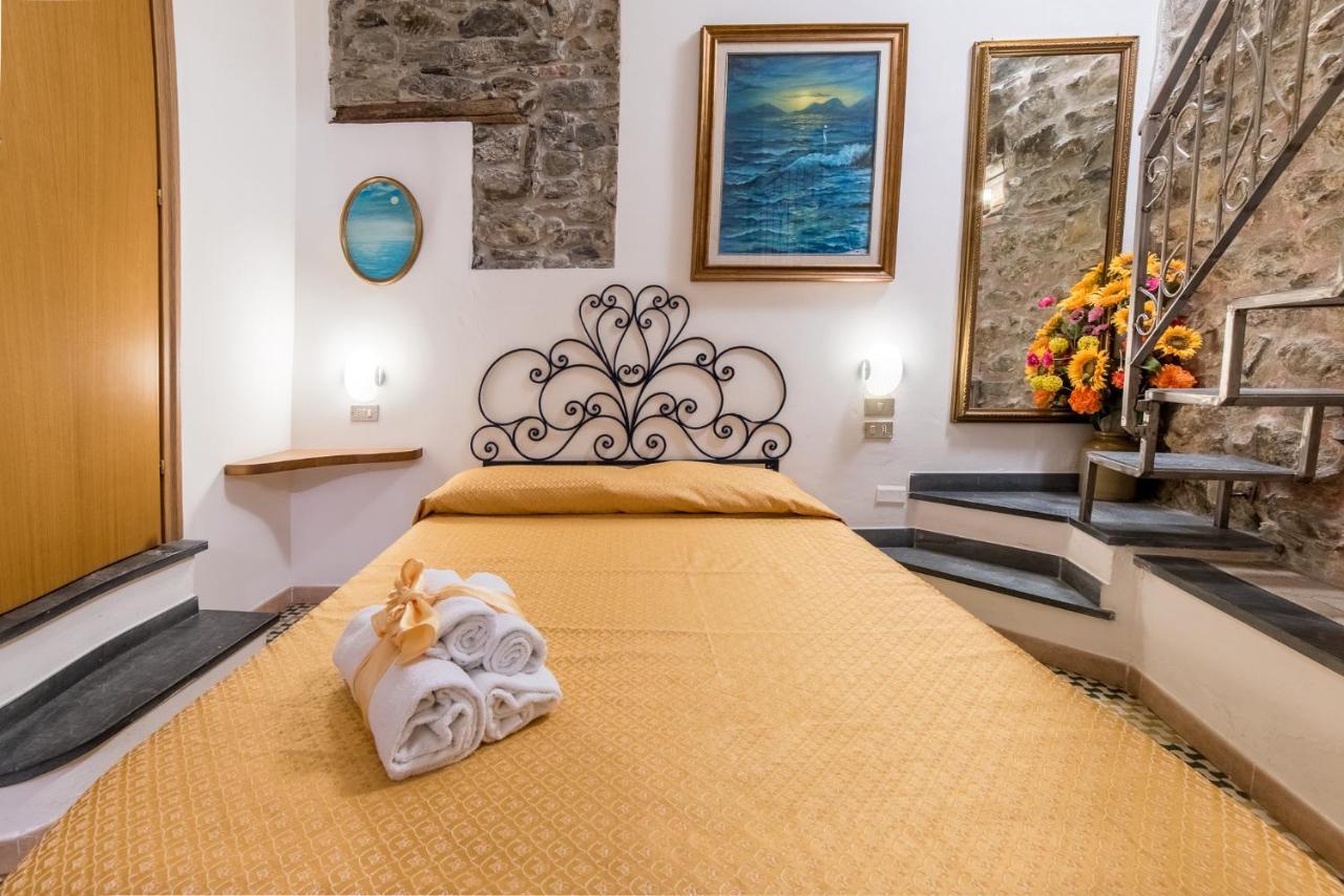 Via Mazzini - Francamaria Rooms Vernazza Exterior foto